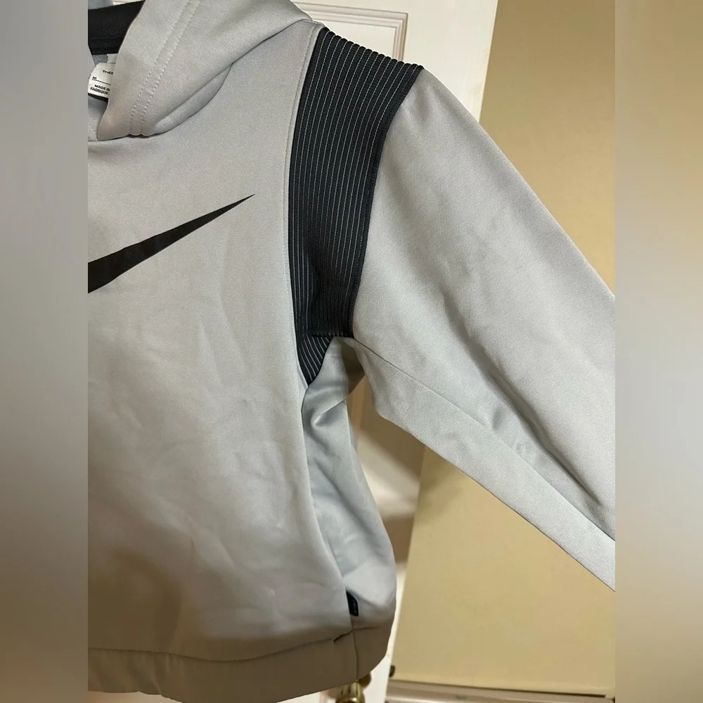 Kids Nike Gray Hoodie with Black Logo - Picture 3 of 12